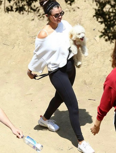 Selena went on a hike with Winnie in early July.